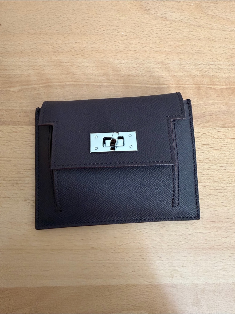 Noir Epsom Kelly Pocket Compact Wallet in black PHW